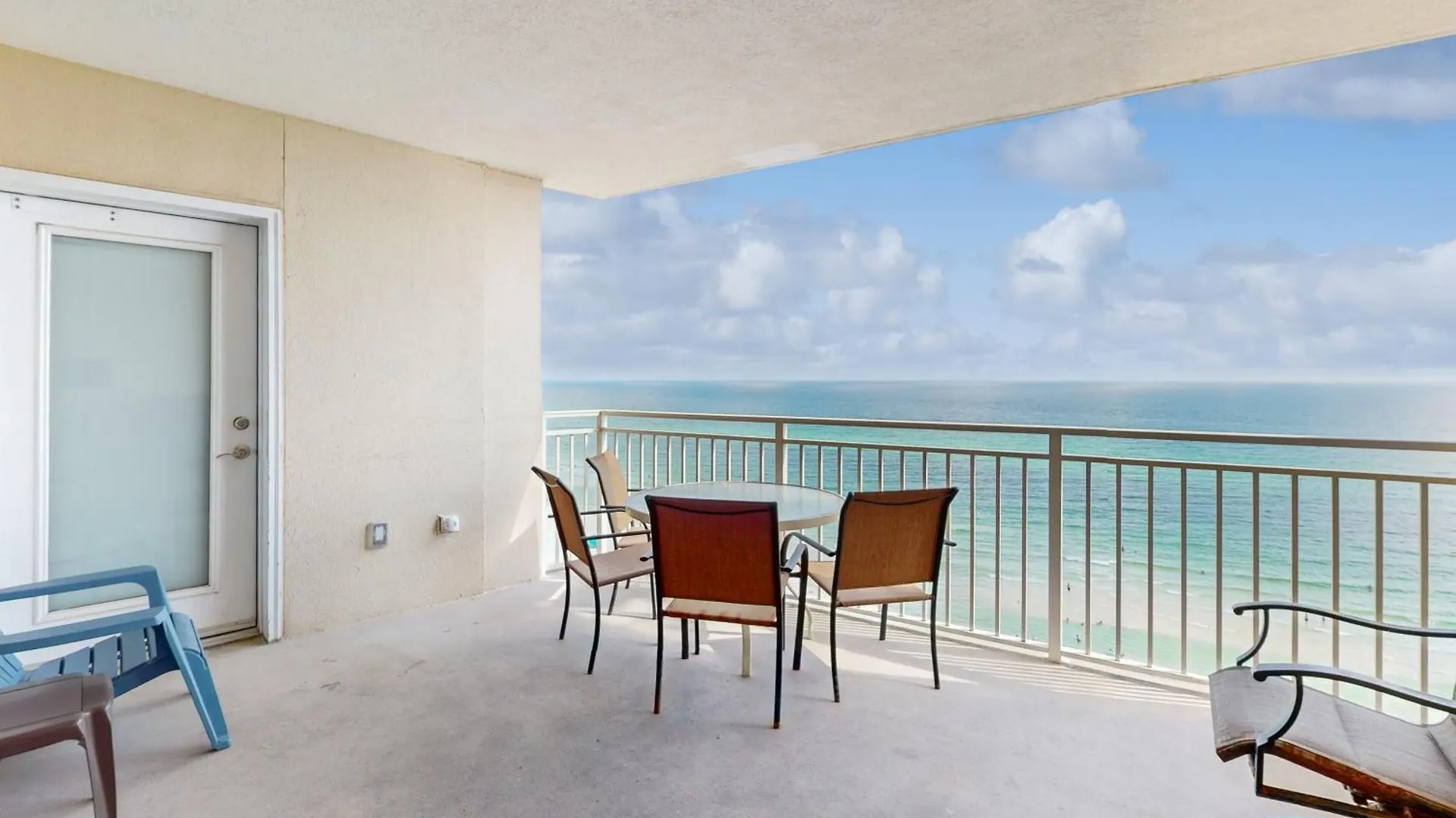 Emerald Beach Resort 1125 Панама-Сити США